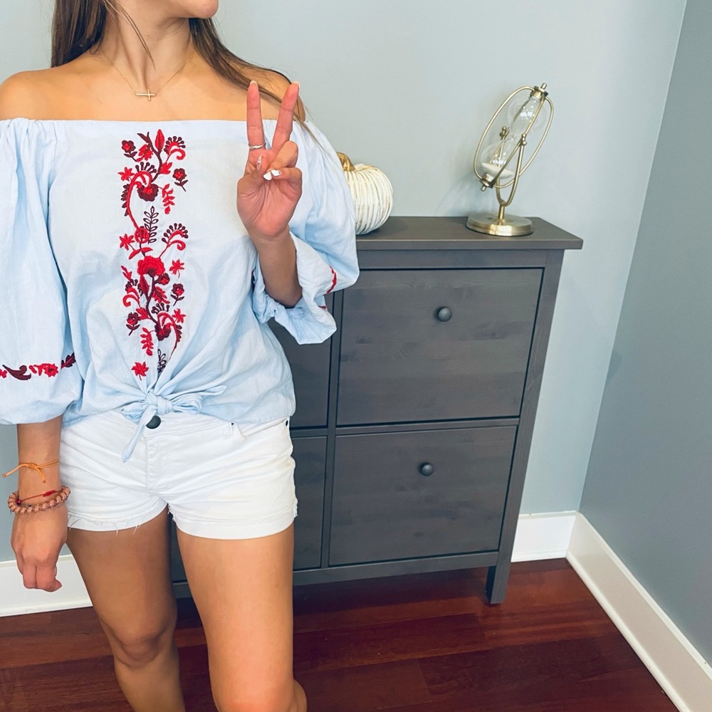 Zara | Off the shoulder - embroidered 🥀
